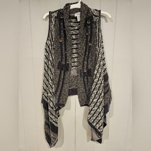 Sweater Wrap Vest Size Large. Black & White Stripe Acrylic Cotton Blend Aneo.A